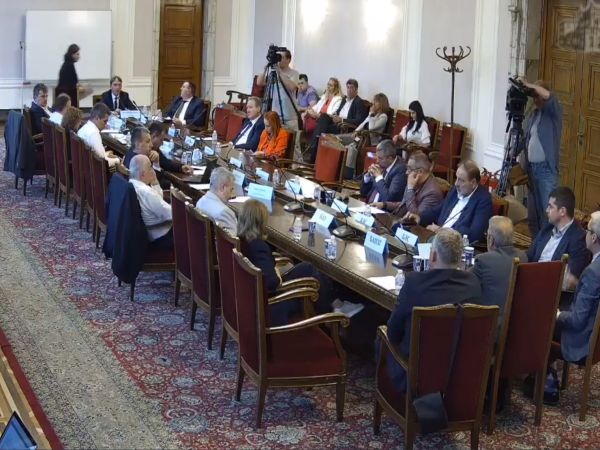Връщаме 85 млн. лв. по големия проект за Спешната помощ