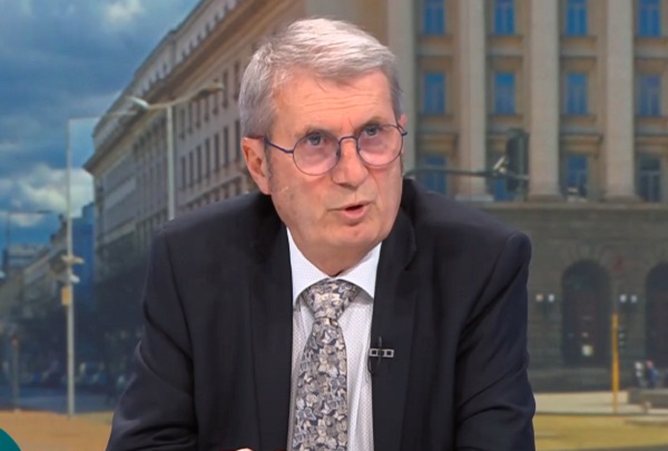 Проф. Хинков: НЗИС отменя необходимостта от създаването на регистър за всяко отделно заболяване