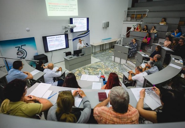 Работен семинар за медиците от Центъра за спешна медицинска помощ