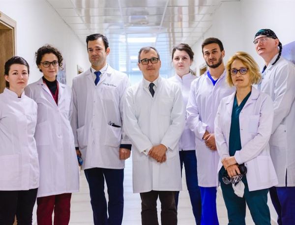 Мултидисциплинарен екип специалисти от УМБАЛ Св Марина осъществи сложна операция