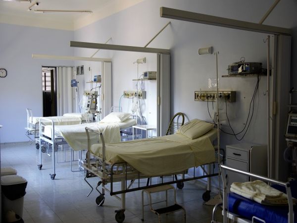 Близо 37% от държавните и общинските болници с използваемост на легло до 50%