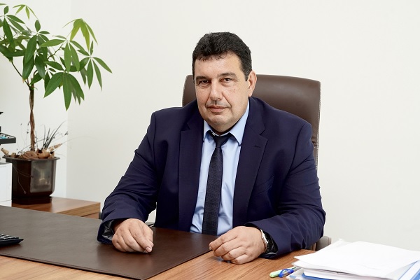 Деканът на МФ на МУ-Пловдив проф. Ангел Учиков се кандидатира за ректор