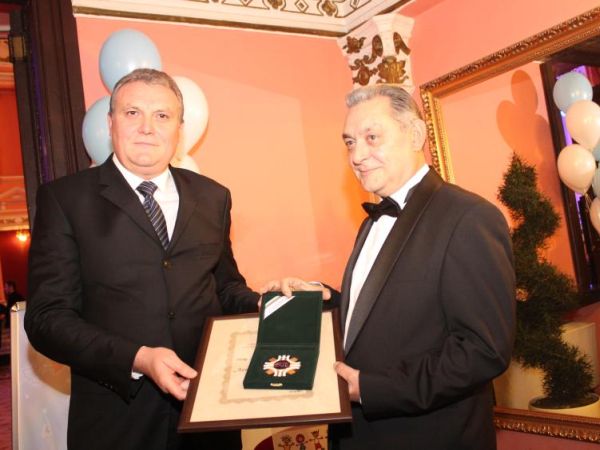 20 години отличие „Лекар на годината“ – през 2014 г. го печели проф. Крум Кацаров