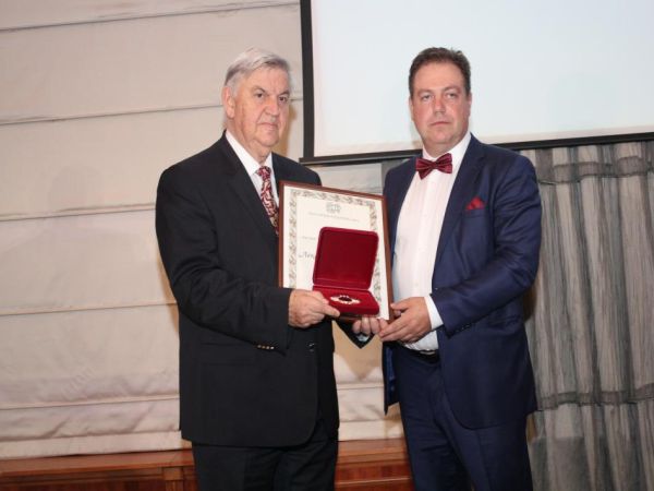 20 години „Лекар на годината“ – за 2018 г. отличието принадлежи на акад. Дамян Дамянов