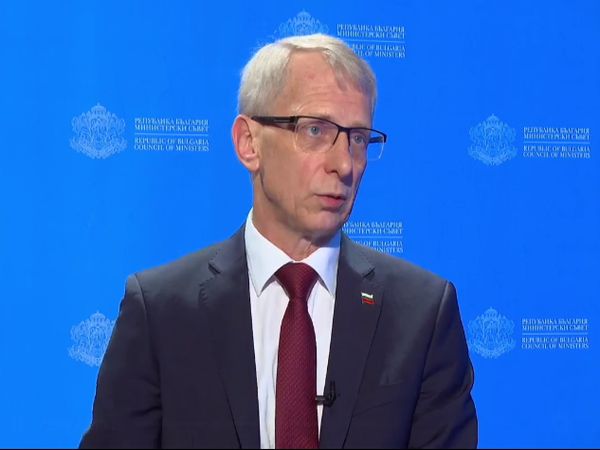 Акад. Денков: Няма причина за локдаун и маски, в интернет се разпространяват лъжи