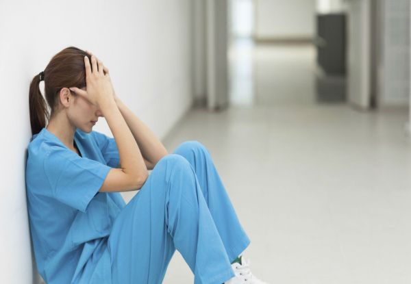 Майка на четиримесечен пациент нападна медсестра в УМБАЛ Русе