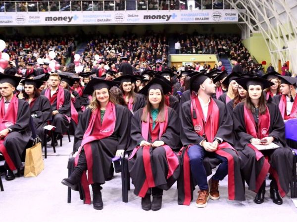 Медицинският факултет на МУ – Пловдив дипломира 358 магистър-лекари