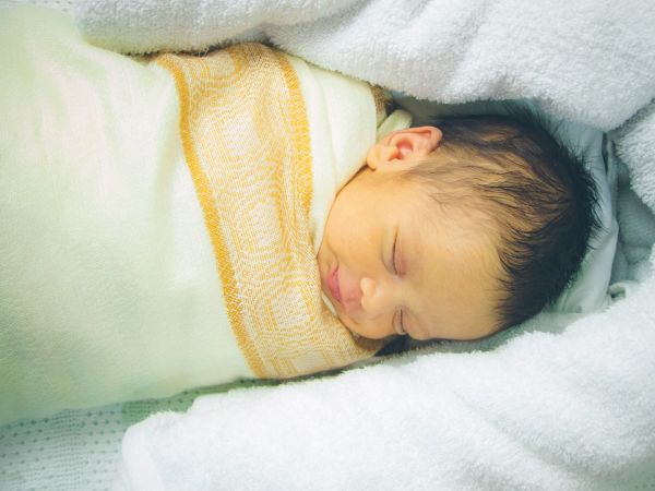 Първото бебе за 2024 година в България проплака в УМБАЛ