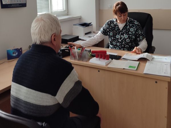 Ниските температури прекаляването с определени храни и напитки по време