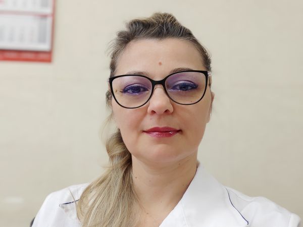 Доц д р Росица Попова е специалист по хранене и диететика