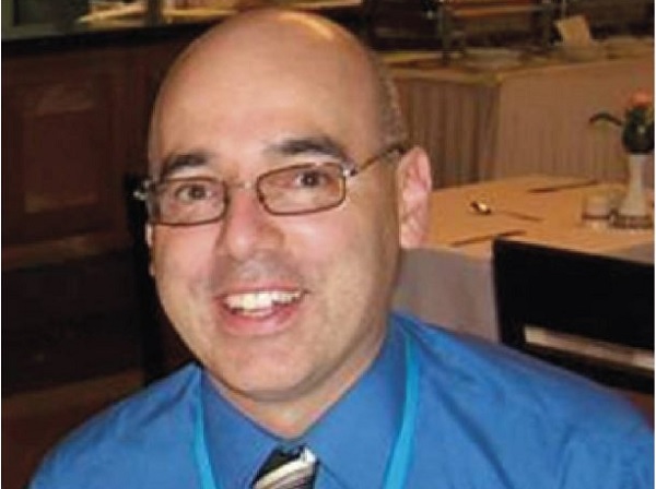 Проф Бласе Билак от университета Сейнт Джон в Ню Йорк