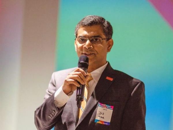 Глобалният стратег по интелектуална собственост д-р Ди Джей Наг с лекция в МУ – Варна