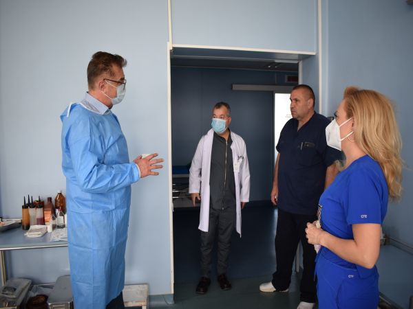 Директорът на Института по анатомия към Университета в Берн посети МБАЛ – Пазарджик
