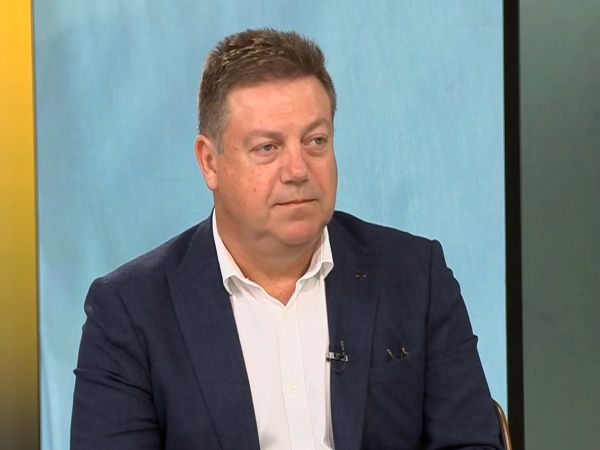 Трябва да се спре да се обсъжда броят на болниците