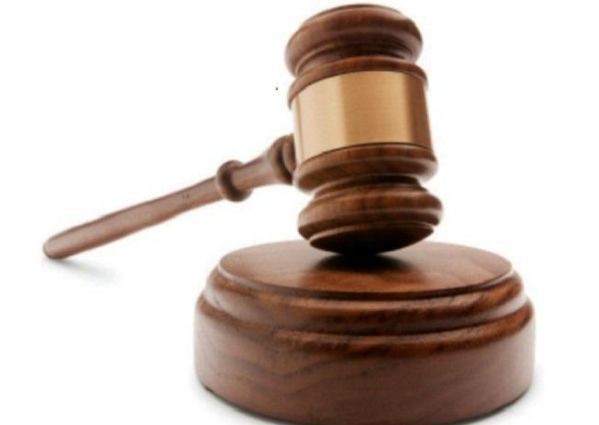 Глобяват с 1500 лв. мъж, ударил шофьор на линейка в Дупница