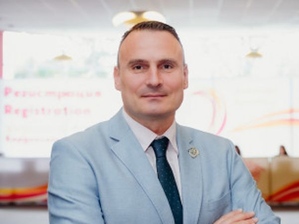 Проф Кирил Карамфилов пое поста на председател на Дружеството на