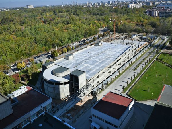 Като правоприемник на бившата болнична структура на ВМИ Пловдив от 2000