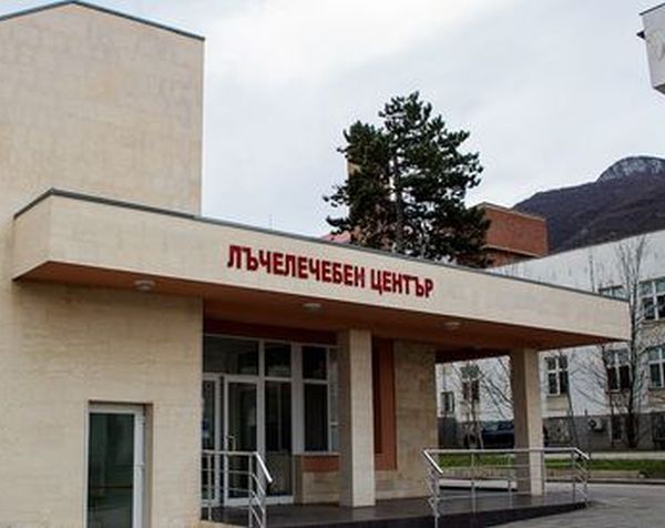 Общинските съветници във Враца прекратиха договора на д р Григор Томов