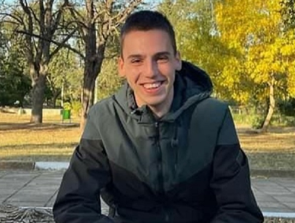 18 годишният Божидар е диагностициран с Остра лимфобластна левкемия и са