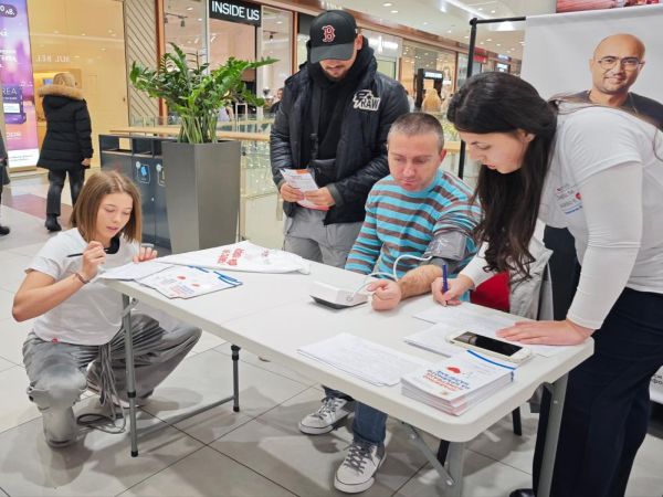 В столицата вече работят три зони за безплатно измерване на