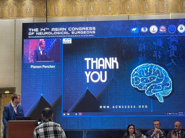 Пламен Пенчев е студент по медицина пети курс в