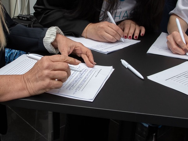 Близо 100 служители на Държавната психиатрична болница в Севлиево ДПБ