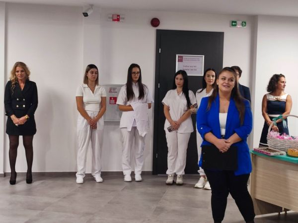 По повод 80 годишнината от откриване на първото училище за акушерки