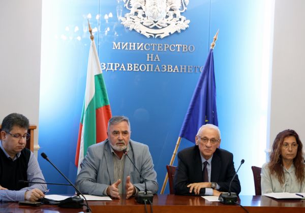 Министърът: Отказът да се приема отпадък от болниците е огромна опасност от епидемия (Обновена)