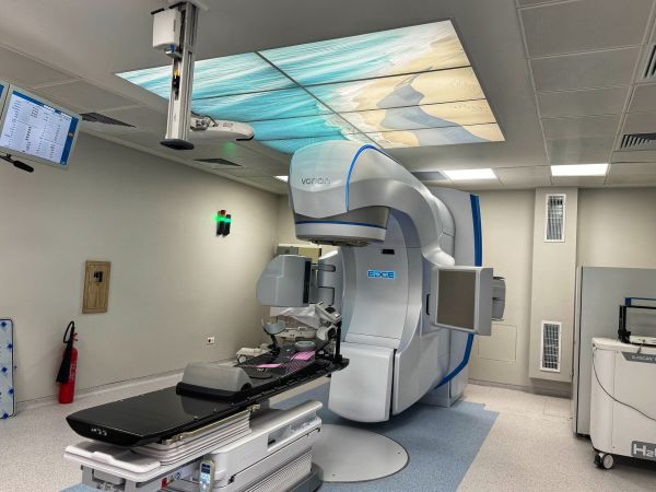 Официално бе открит най модерният и високотехнологичен линеен ускорител в Отделението