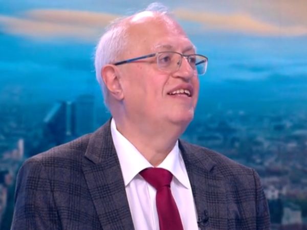 Доц. Спасков: Трябва да се започне от промени в механизма на заплащането в спешната помощ 