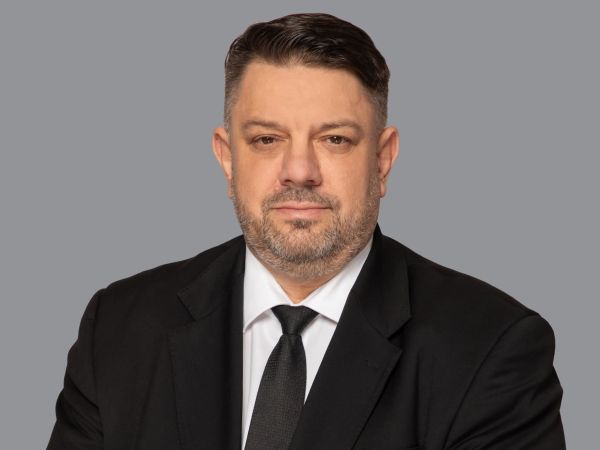 Зафиров: До края на месеца трябва да има законодателни промени за заплащането в сектора