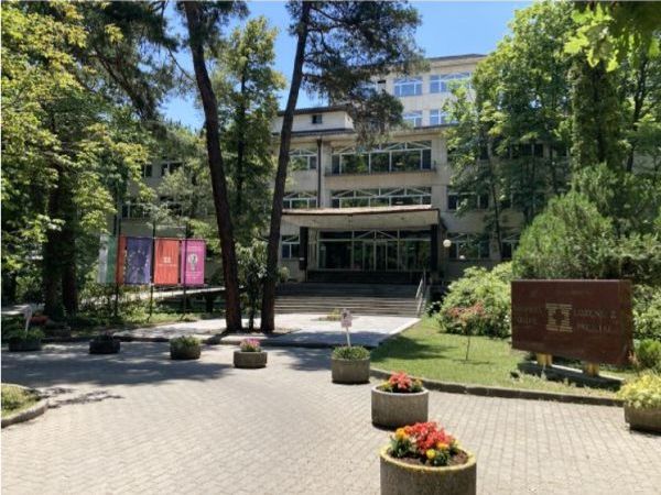 3,5-килограмов тумор отстраниха от лицето и шията на жена в УМБАЛ „Лозенец“