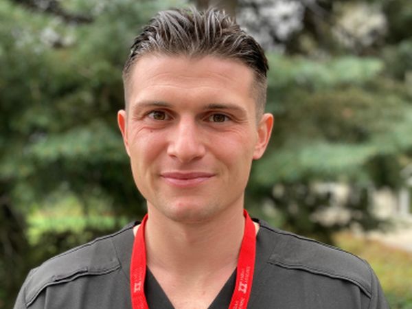 Д-р Иван Ангушев: В медицината успехът се измерва не в оценки или титли, а в това колко знания, грижа и надежда си предал нататък  