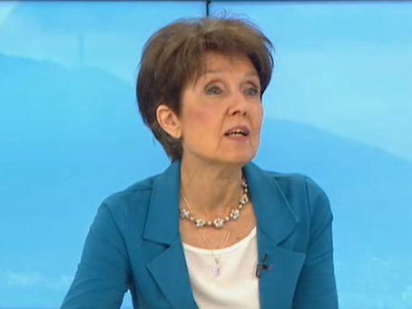 Д-р Ангелова: Сега не е времето на хапчета, а времето на водата, въздуха, плодовете и зеленчуците