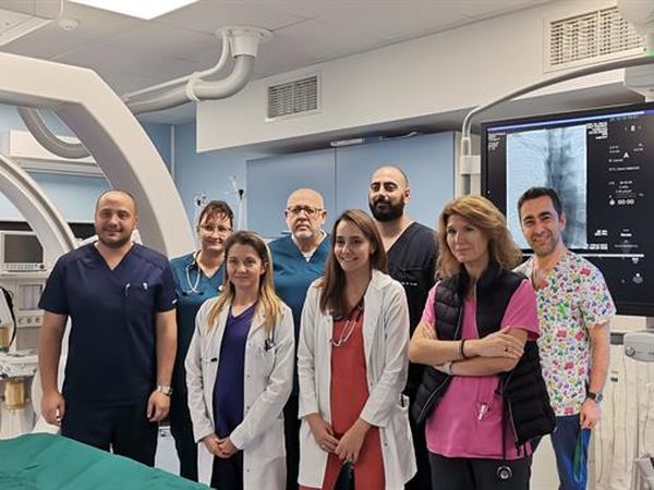 Сложна високорискова операция в УМБАЛ „Св. Марина“ – Варна спаси живота на дете