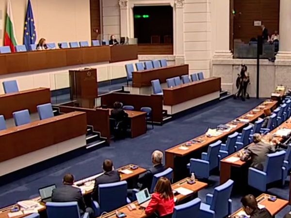 Бюджетите на НЗОК и МЗ влизат на първо четене в парламентарните комисии