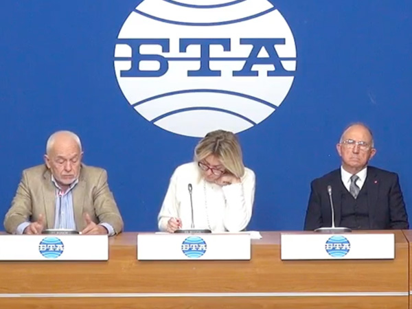  ББА и НСЧБ: Вместо гарантирани заплати, да се осигурят стипендии за новозавършилите лекари