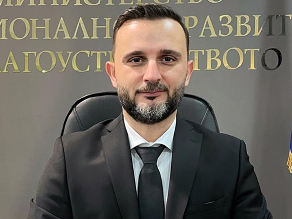 МЗ ще подкрепя професионалистите по здравни грижи с програма за 100 млн. евро