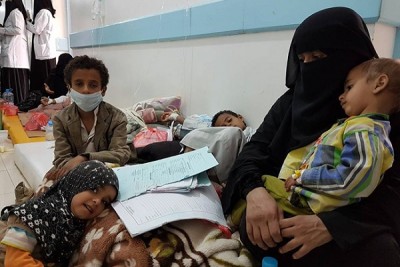 Половин милион души достигна броят на болните от холера в Йемен 