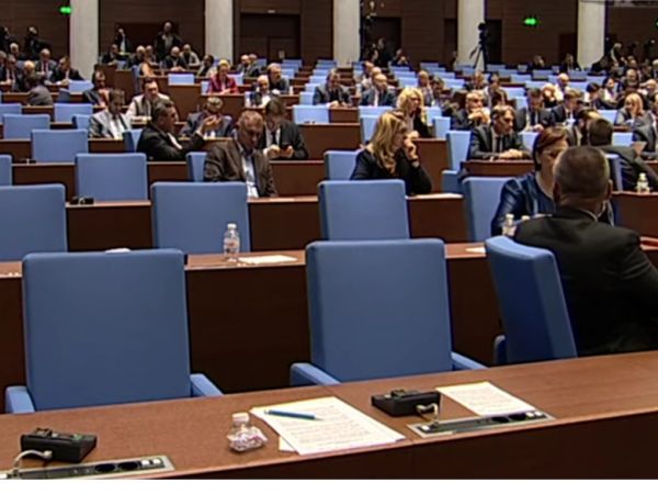 Парламентът одобри удължаването на Бюджет 2025