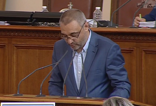 Проф. Андрей Чорбанов напуска парламентарната група на ИТН 