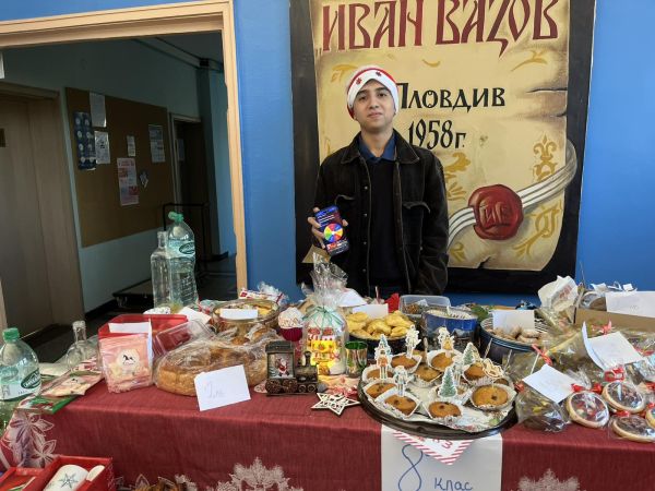 Дарение от 2500 лв. за УМБАЛ Пловдив направиха ученици