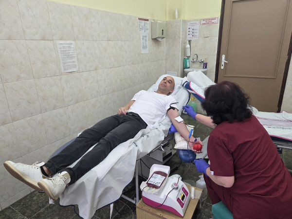 Трима са доброволните кръводарители от началото на 2026 г. в МБАЛ-Пазарджик