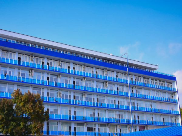 Медици от МБАЛ „Св. Анна“ – Варна на протест срещу ниското си заплащане