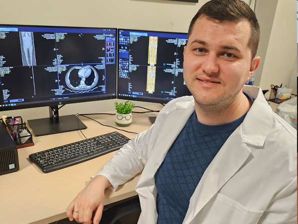 Д-р Делян Мерсинков: Интервенционалната рентгенология ме привлече с възможността за едновременна диагностика и минималноинвазивно лечение