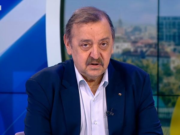 Проф. Кантарджиев: По време на празниците контактните и неваксинираните срещу морбили да си останат в къщи 