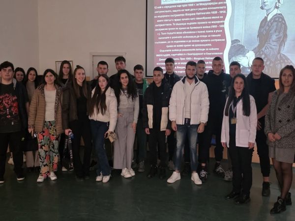 Медсестри от МБАЛ – Пазарджик популяризират професията сред ученици