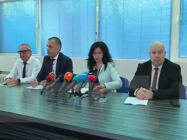 Петима, сред които двама лекари, са задържаните за източването на НЗОК