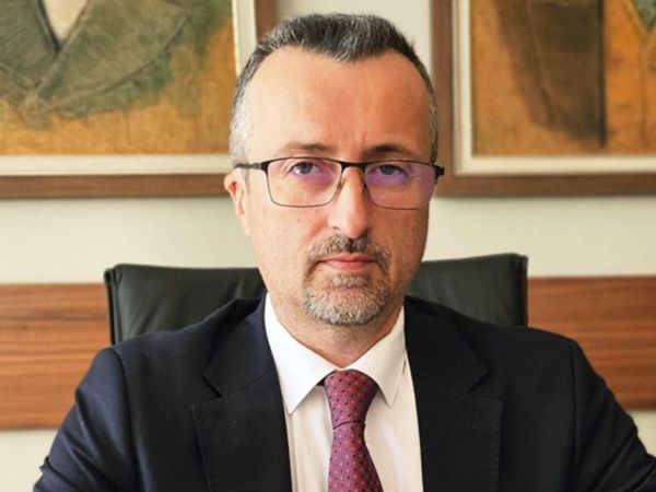 Доц. Петко Стефановски подаде оставка като управител на НЗОК