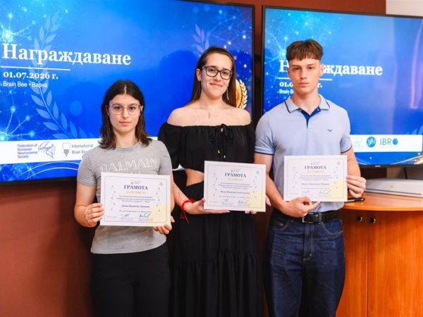 Нели Апостолова ще представя България на световния финал на International Brain Bee (Видео)